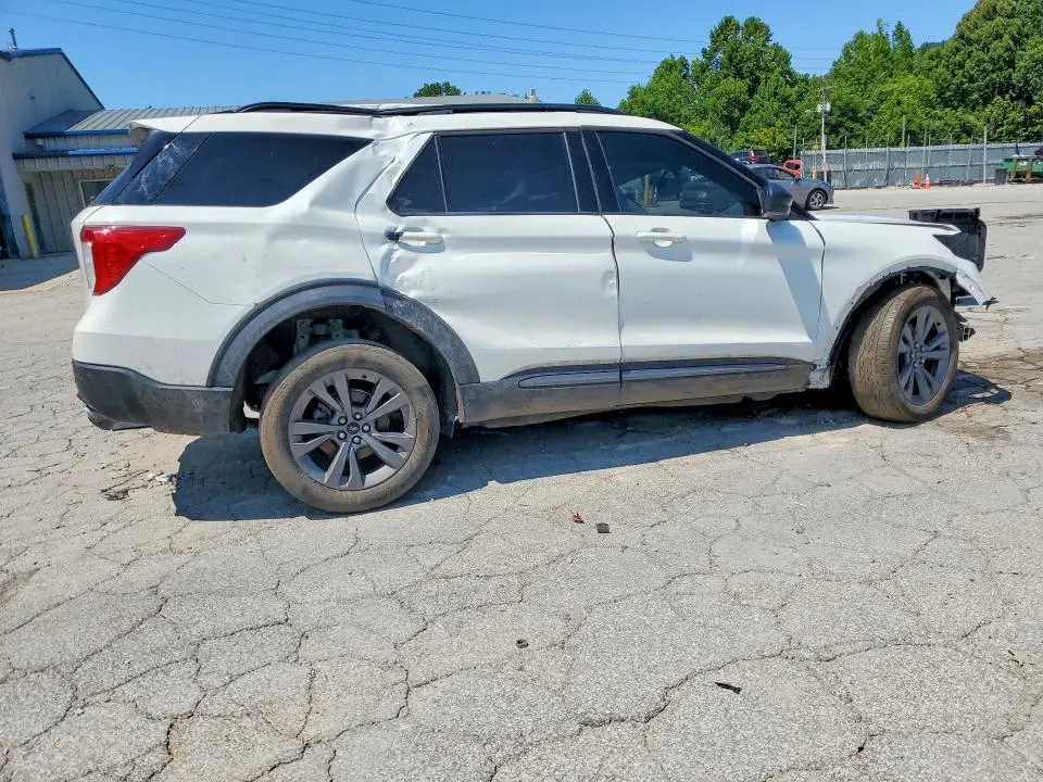 2023 FORD EXPLORER XLT  