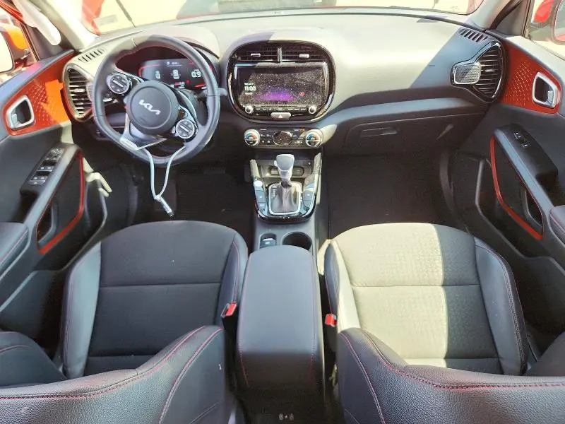 2025 KIA SOUL GT LINE  