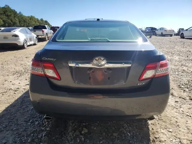 2010 TOYOTA CAMRY SE  