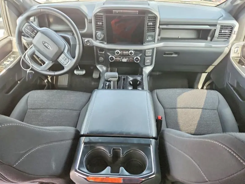 2025 FORD F150 XLT  