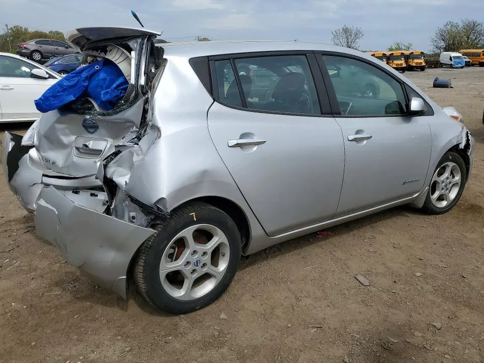 2014 NISSAN LEAF SV  