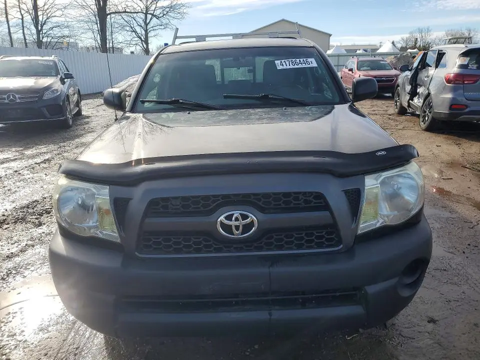 2011 TOYOTA TACOMA BASE  