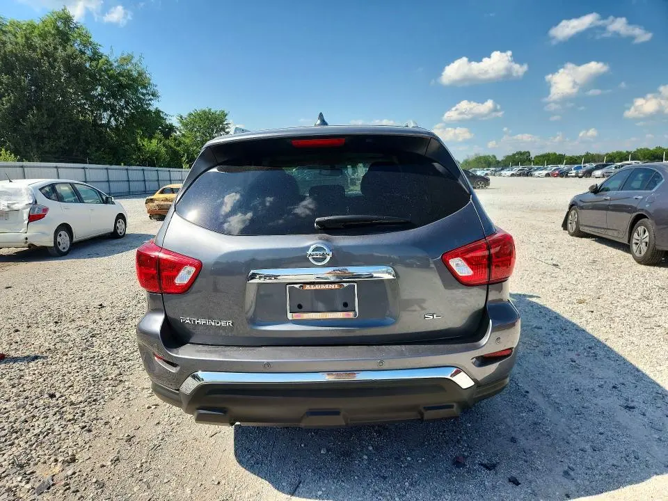 2019 NISSAN PATHFINDER SL  