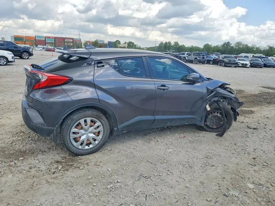 2021 TOYOTA C-HR LE  