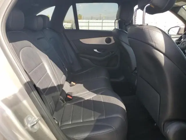 2019 MERCEDES-BENZ GLC 300  