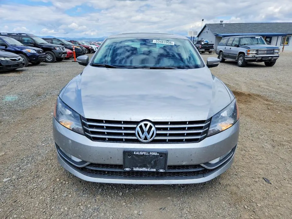 2013 VOLKSWAGEN PASSAT SEL  