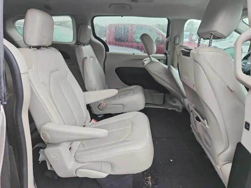 2017 CHRYSLER PACIFICA TOURING L PLUS  
