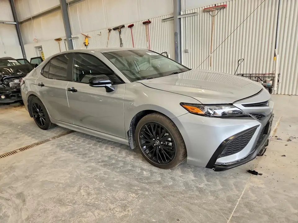 2021 TOYOTA CAMRY SE NIGHTSHADE  