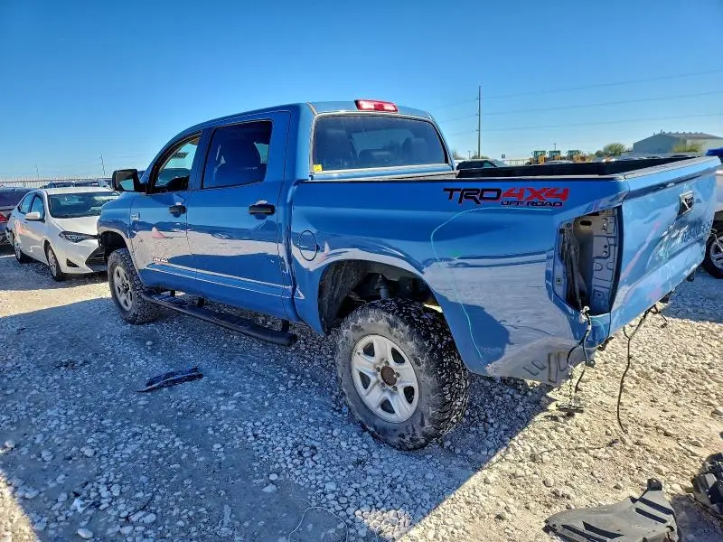 2018 TOYOTA TUNDRA CREWMAX SR5  