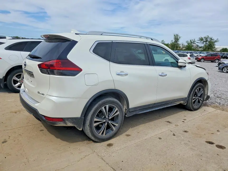 2018 NISSAN ROGUE SL  