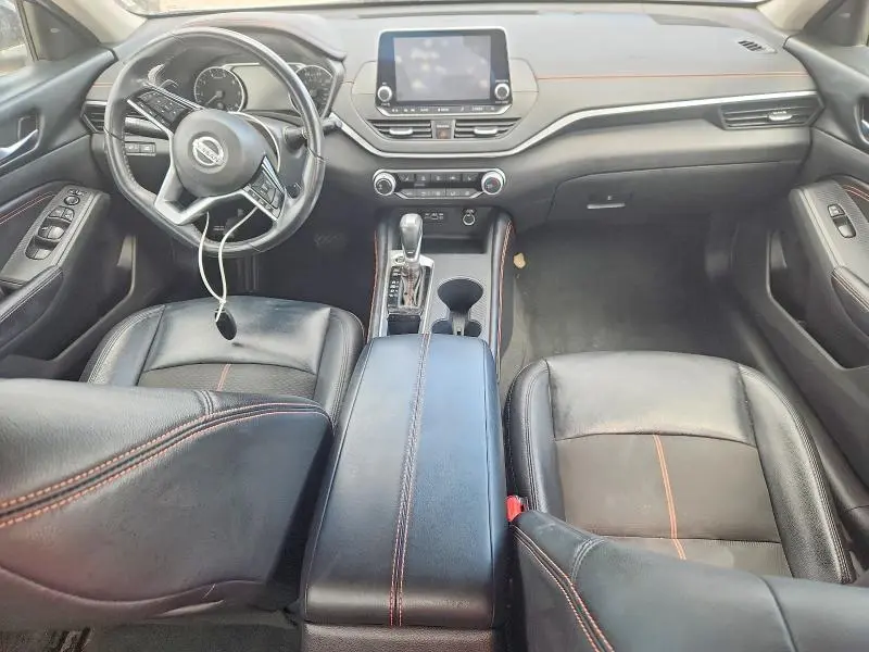 2021 NISSAN ALTIMA SR  