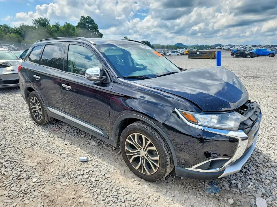 2016 MITSUBISHI OUTLANDER SE  