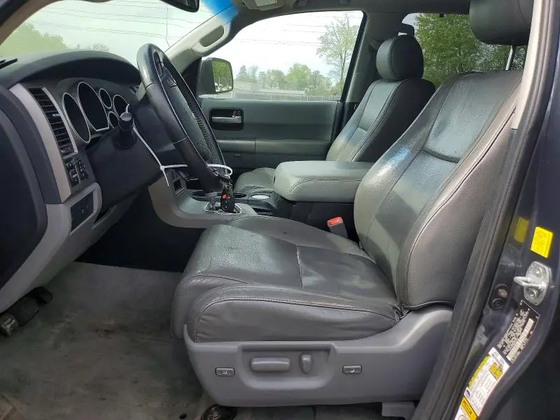 2010 TOYOTA SEQUOIA LIMITED  