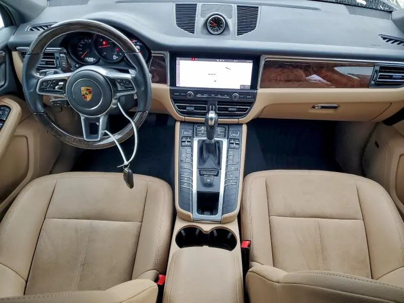 2021 PORSCHE MACAN   
