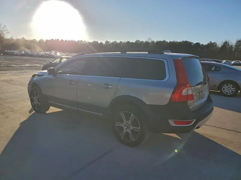 2013 VOLVO XC70 T6  