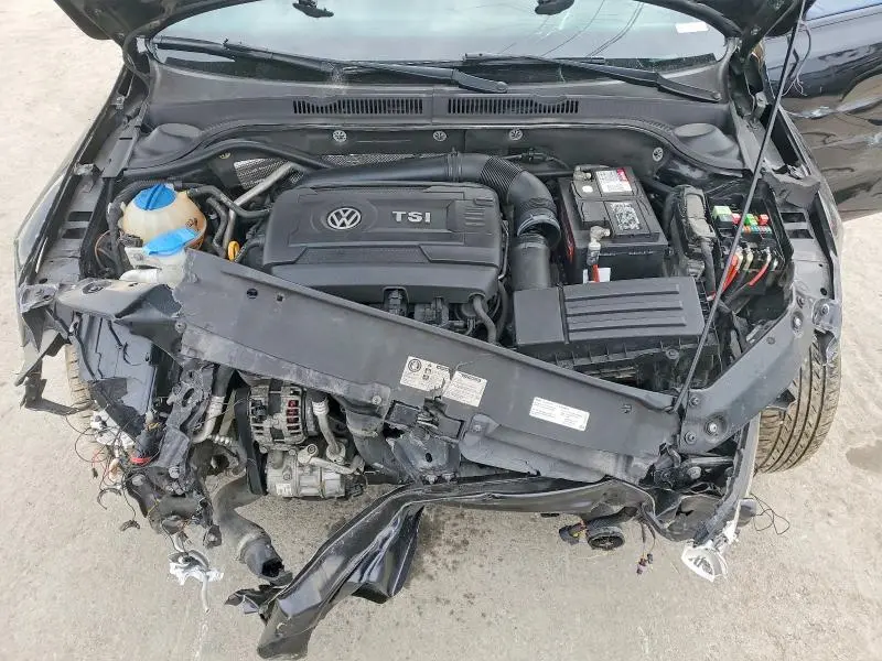 2015 VOLKSWAGEN JETTA SE  