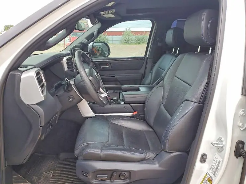 2023 TOYOTA TUNDRA PLATINUM  