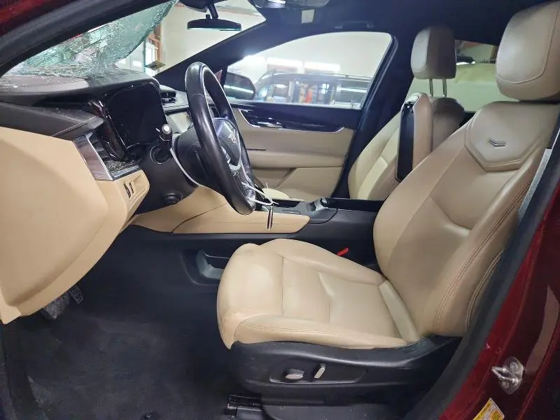 2017 CADILLAC XT5   