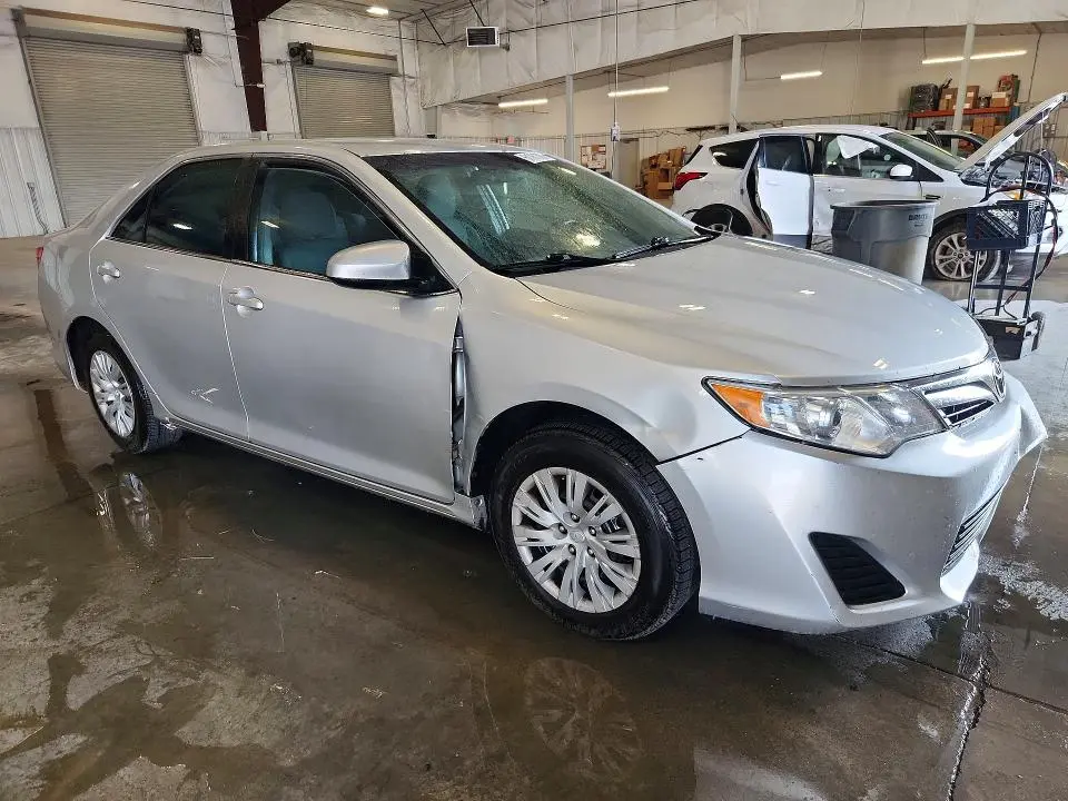 2012 TOYOTA CAMRY LE  