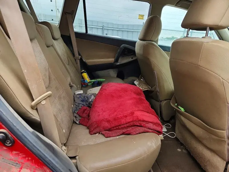 2010 TOYOTA RAV4 BASE  