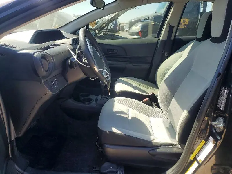 2015 TOYOTA PRIUS C ONE  