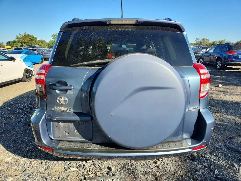 2011 TOYOTA RAV4 BASE  