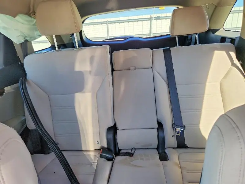 2016 KIA SORENTO LX V6  