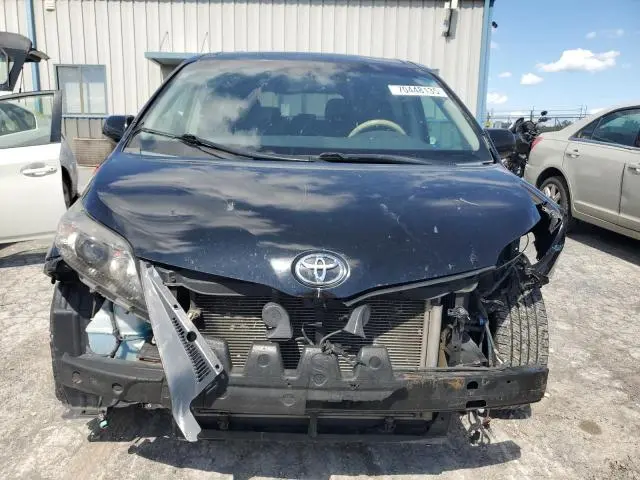 2013 TOYOTA SIENNA SPORT  
