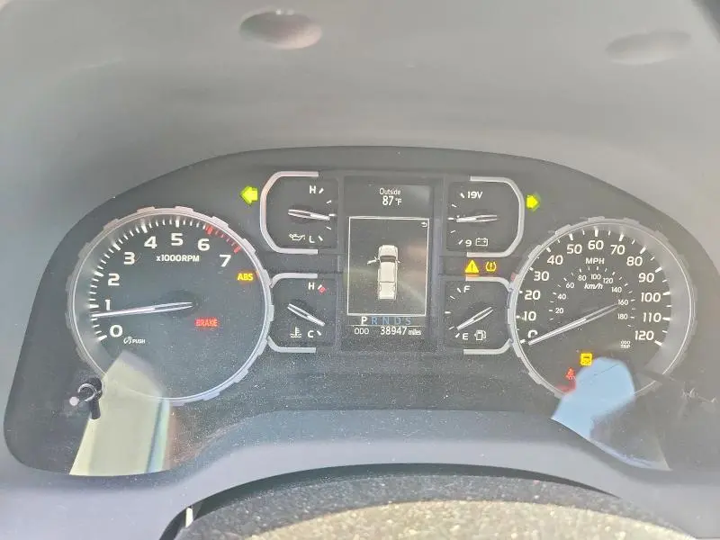 2021 TOYOTA TUNDRA CREWMAX SR5  