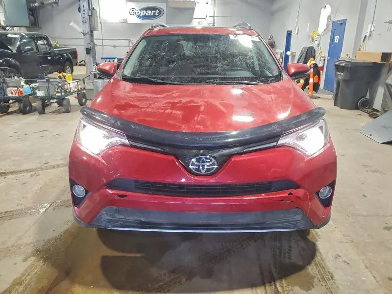 2017 TOYOTA RAV4 XLE  