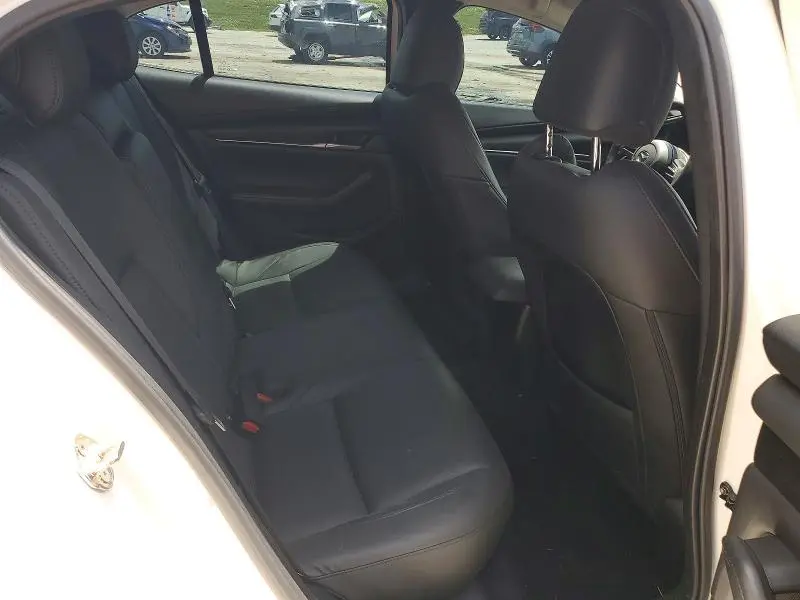 2021 MAZDA 3 SELECT  