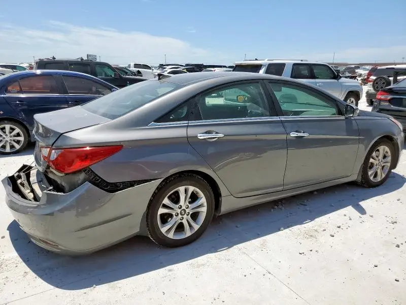 2013 HYUNDAI SONATA SE  