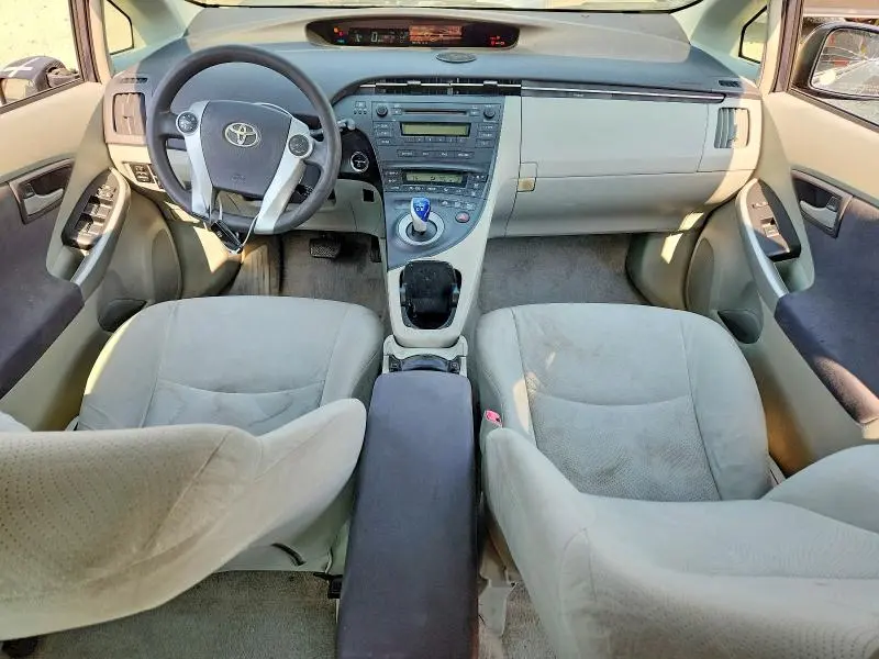 2010 TOYOTA PRIUS II  