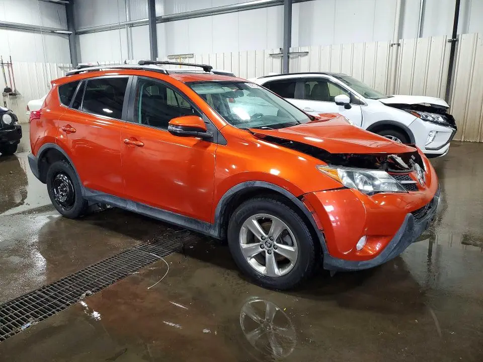2015 TOYOTA RAV4 XLE  