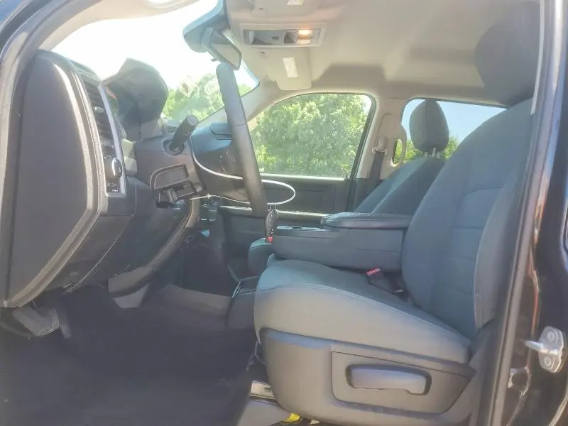 2016 RAM 1500 ST  