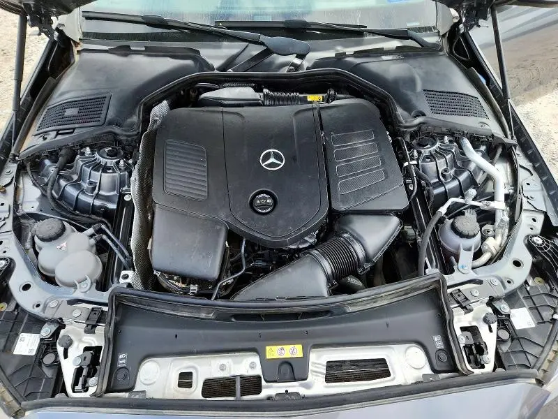 2024 MERCEDES-BENZ C 300  