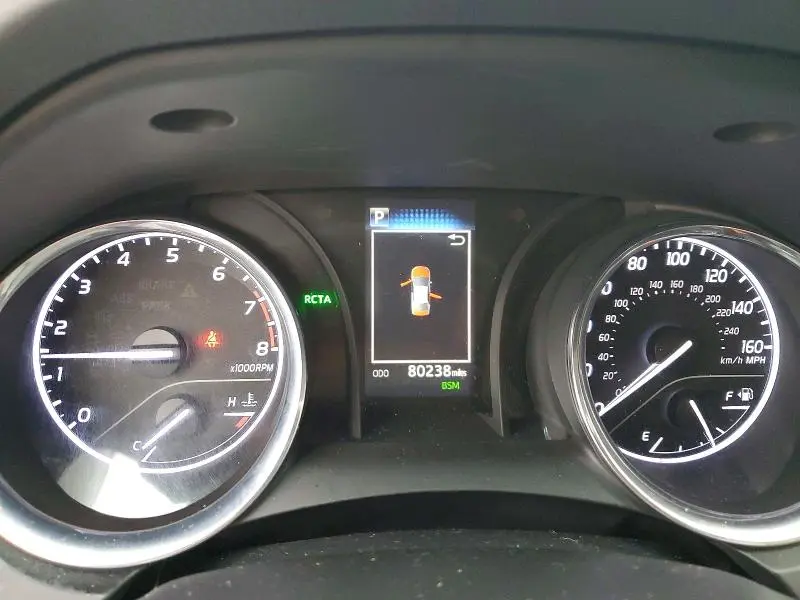 2019 TOYOTA CAMRY SE  