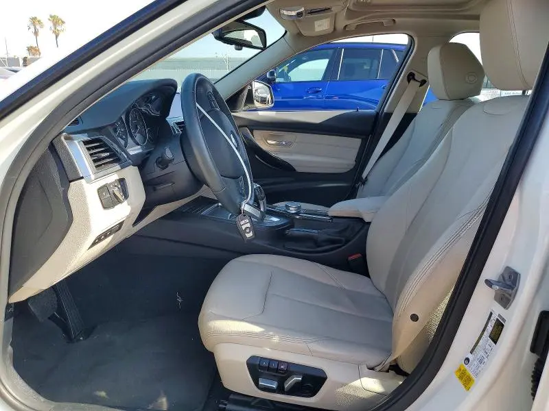 2018 BMW 320 I  