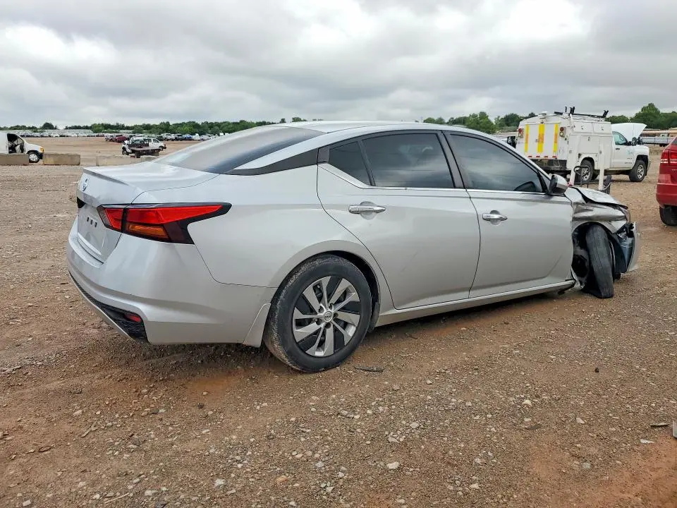 2022 NISSAN ALTIMA S  