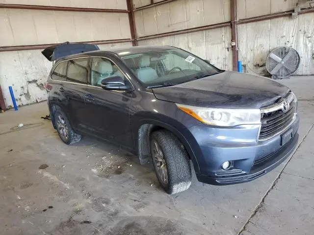 2016 TOYOTA HIGHLANDER LE  