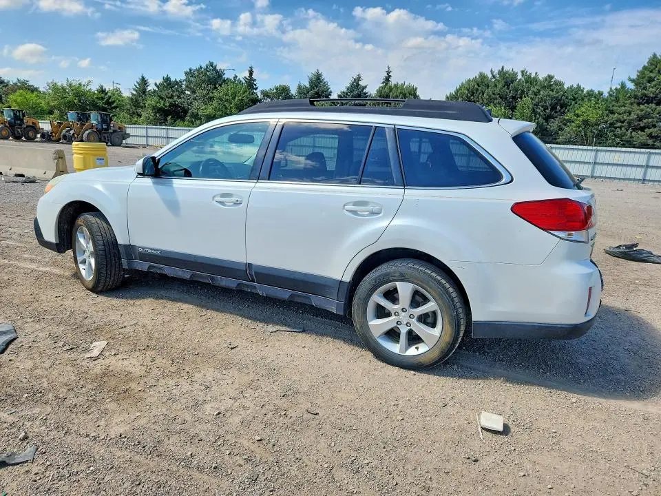 2013 SUBARU OUTBACK 3.6R LIMITED  