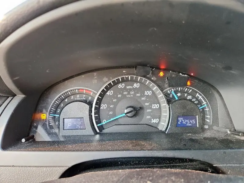 2015 TOYOTA CAMRY LE  