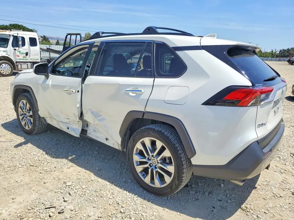 2022 TOYOTA RAV4 LIMITED  