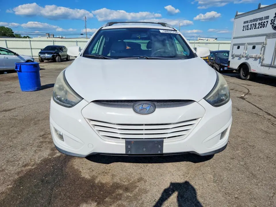 2014 HYUNDAI TUCSON SE  