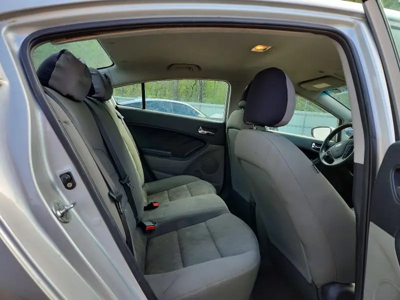 2015 KIA FORTE LX  