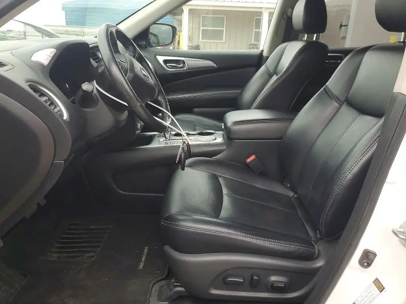 2019 NISSAN PATHFINDER SL  