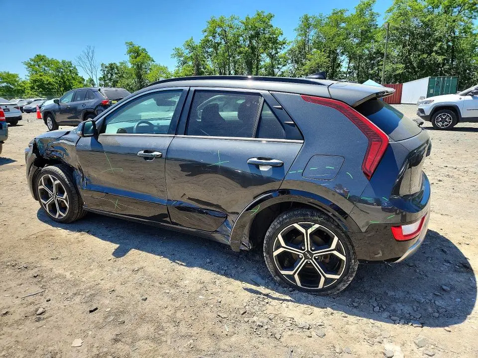 2023 KIA NIRO EX  