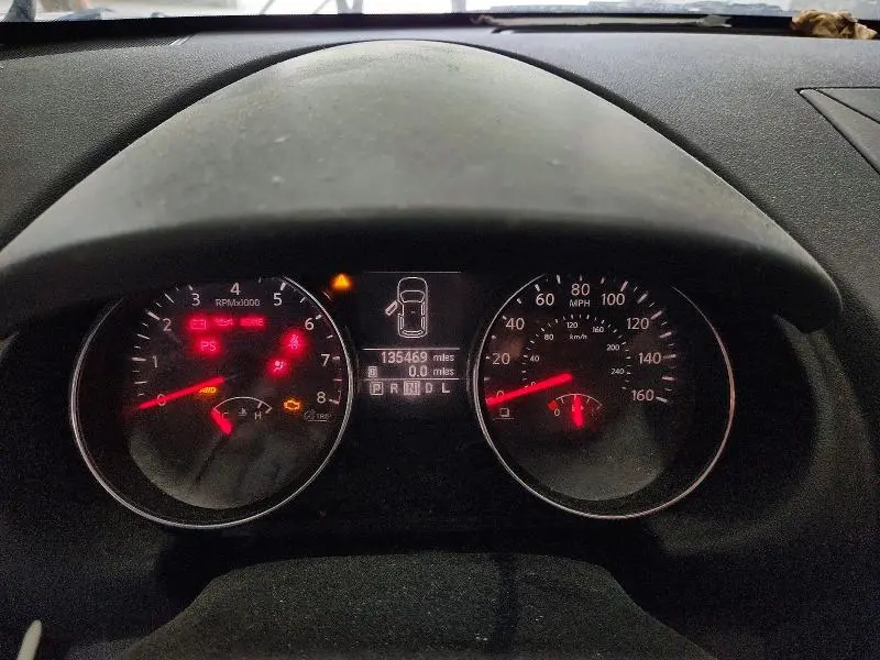 2011 NISSAN ROGUE S  