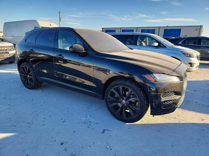 2018 JAGUAR F-PACE PRESTIGE  