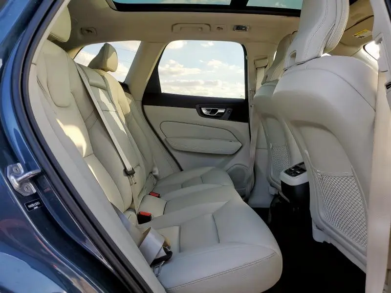 2020 VOLVO XC60 T6 INSCRIPTION  